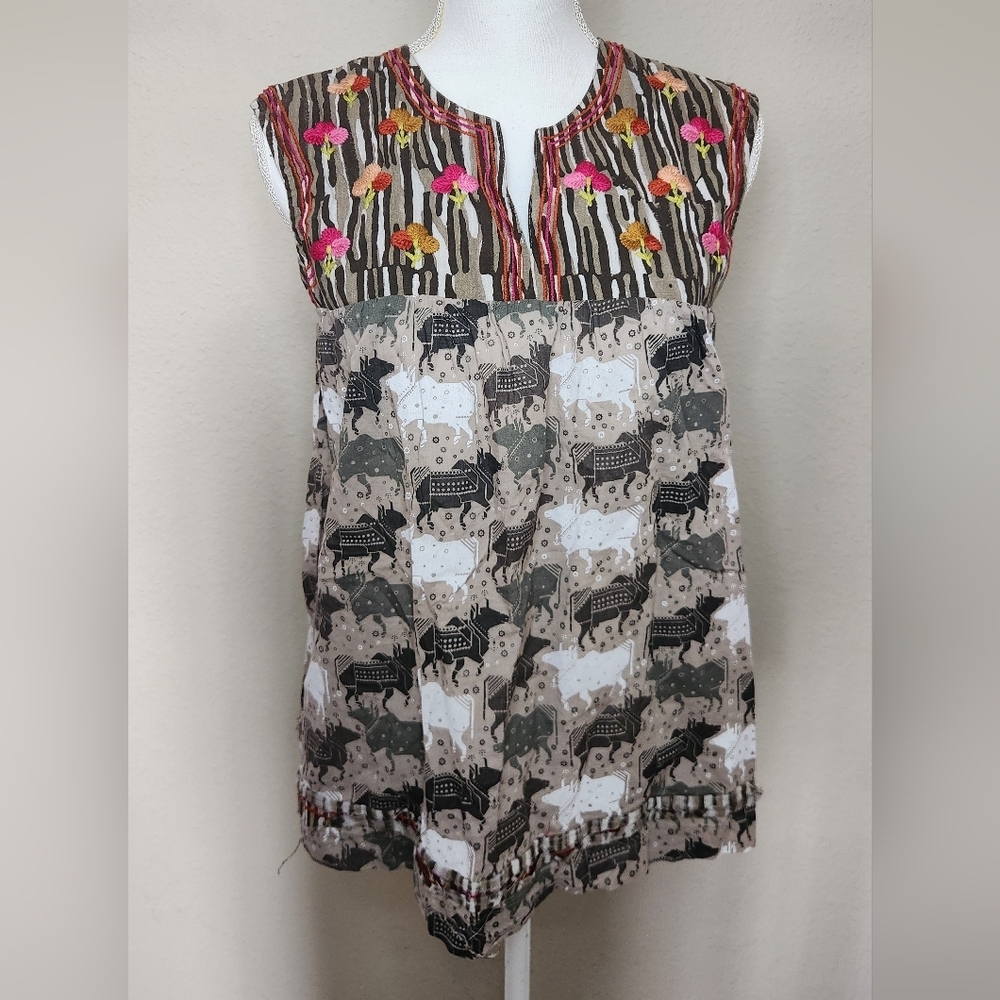 Ivy Jane Sleeveless V-neck Top XS